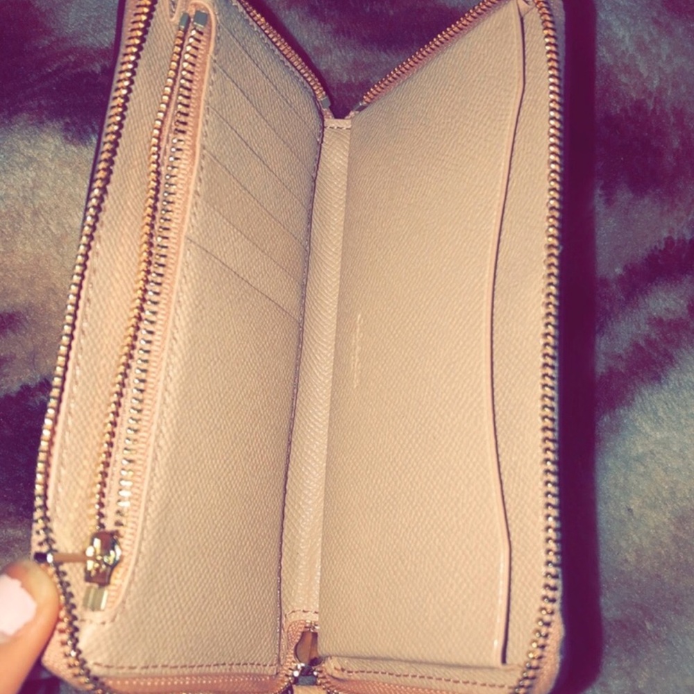 Coach Wallet - Picture 2 of 4